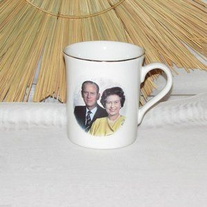 Queen Elizabeth 2 & Prince Philip Collectible Coffee Mug Vintage Souvenir